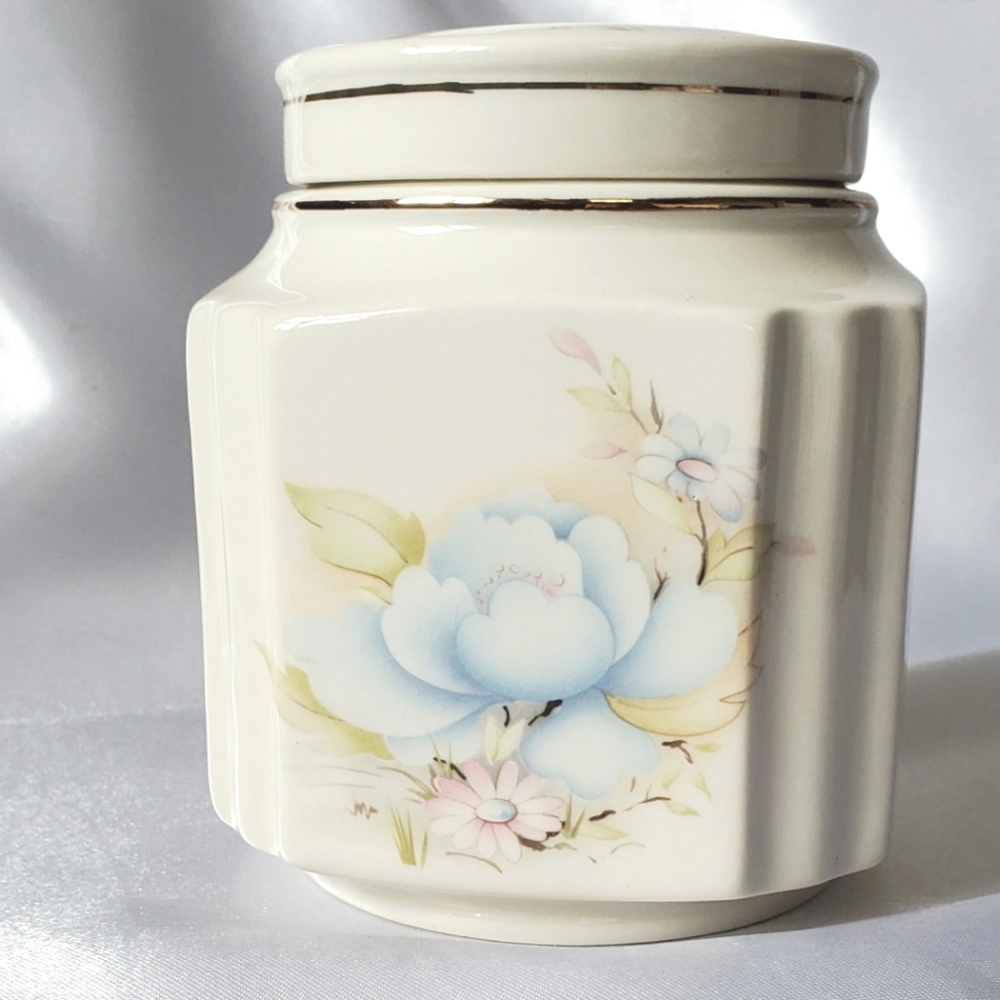 Vintage Sadler Ginger Jar/ Tea Caddy